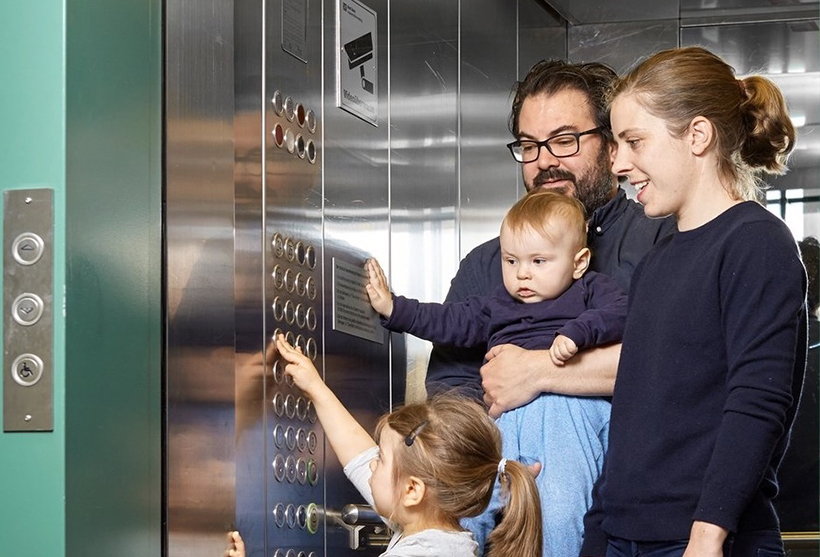 Bạn đã biết cách sử dụng thang máy gia đình an toàn?